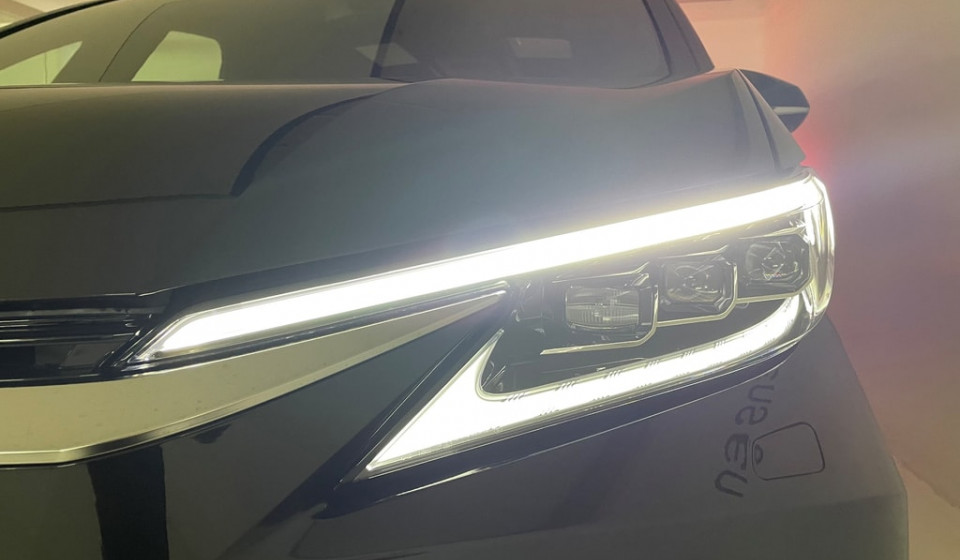 LEXUS LM 350h Excellence E-FOUR Voll-Hybrid