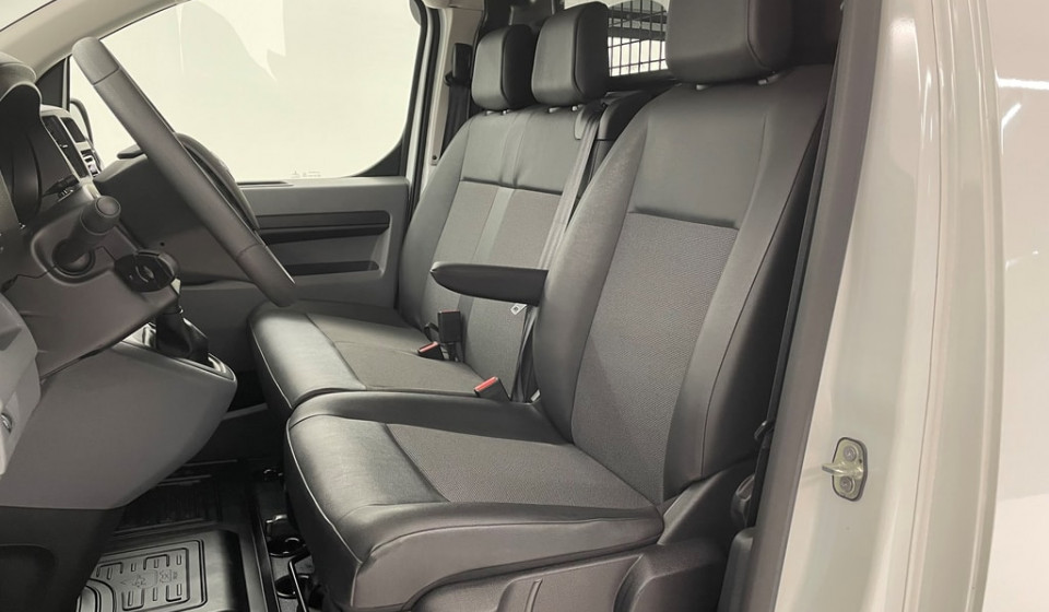 TOYOTA Proace Van L0 1.6 D Terra