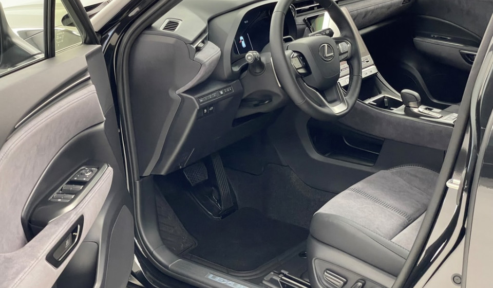 LEXUS LBX 1.5 Original Edition E-FOUR Voll-Hybrid