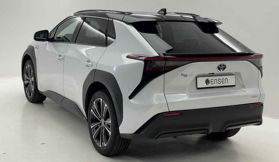 TOYOTA bZ4X Electric Premium AWD 11 kW OBC