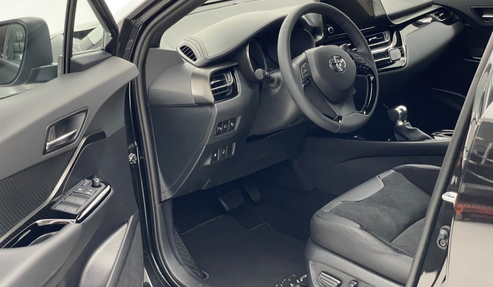 TOYOTA C-HR Hybrid 2.0 Move