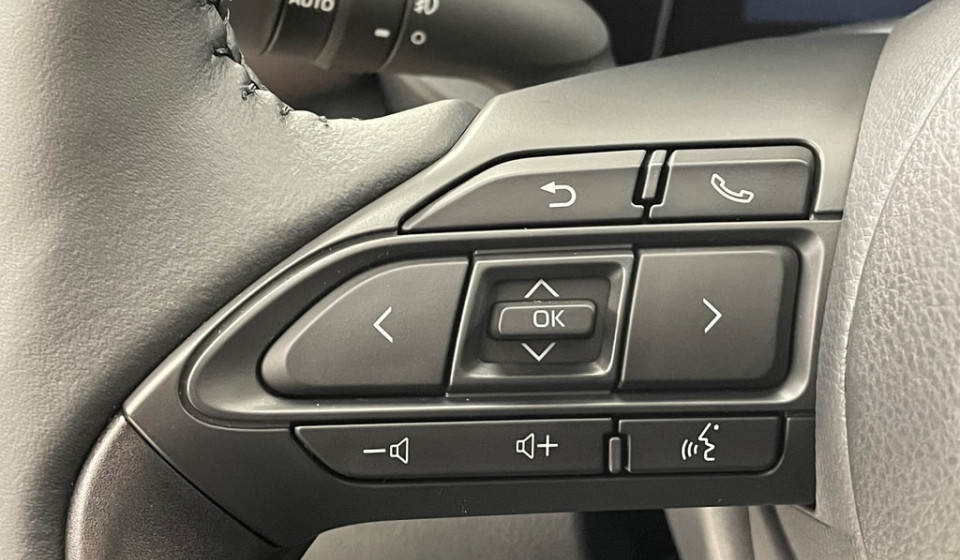 TOYOTA Yaris Cross Hybrid 1.5 Elegant AWD-i